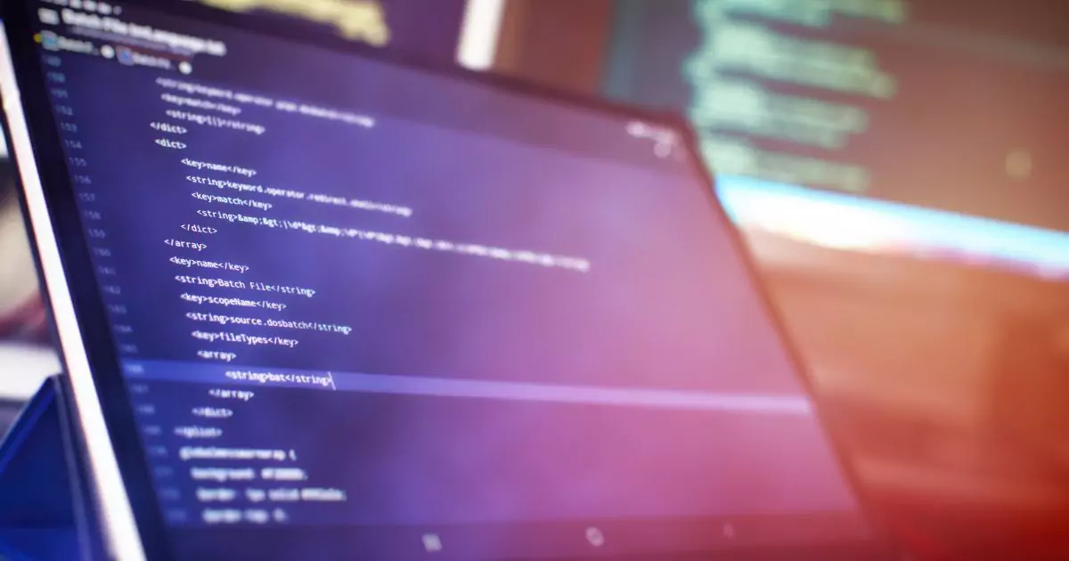 What is the working mechanism of PHP?
